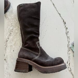 Frye vintage suede brown boots